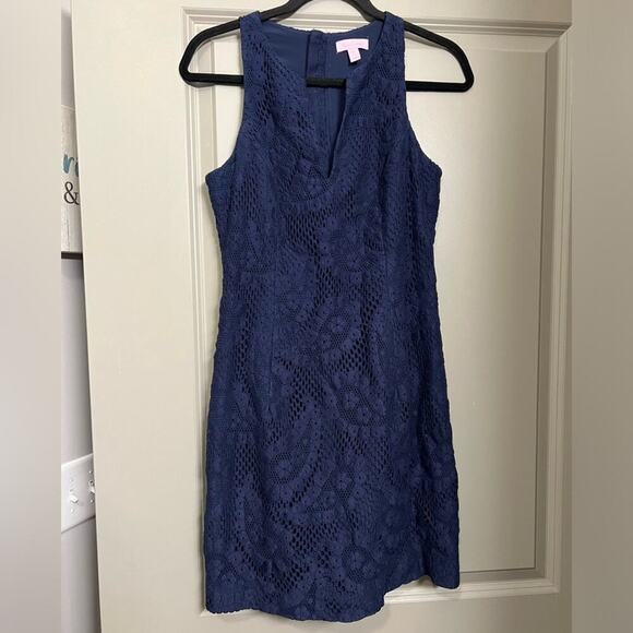 Lilly Pulitzer Dresses & Skirts - Lilly Pulitzer Augusta Lace Shift Dress in Drippy Paisley Navy Blue | Size 2